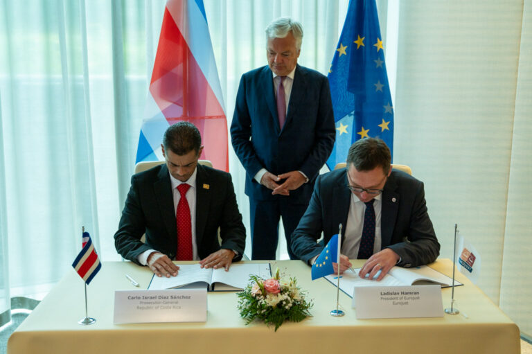 Fiscalía firma convenio para combatir el crimen organizado