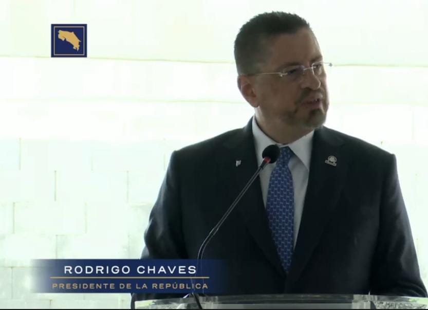 Presidente Chaves pone en servicio paso a desnivel en Hatillo